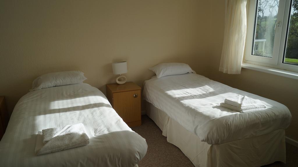 The Cardinals Hatt Ltd Motel Saltash Phòng bức ảnh