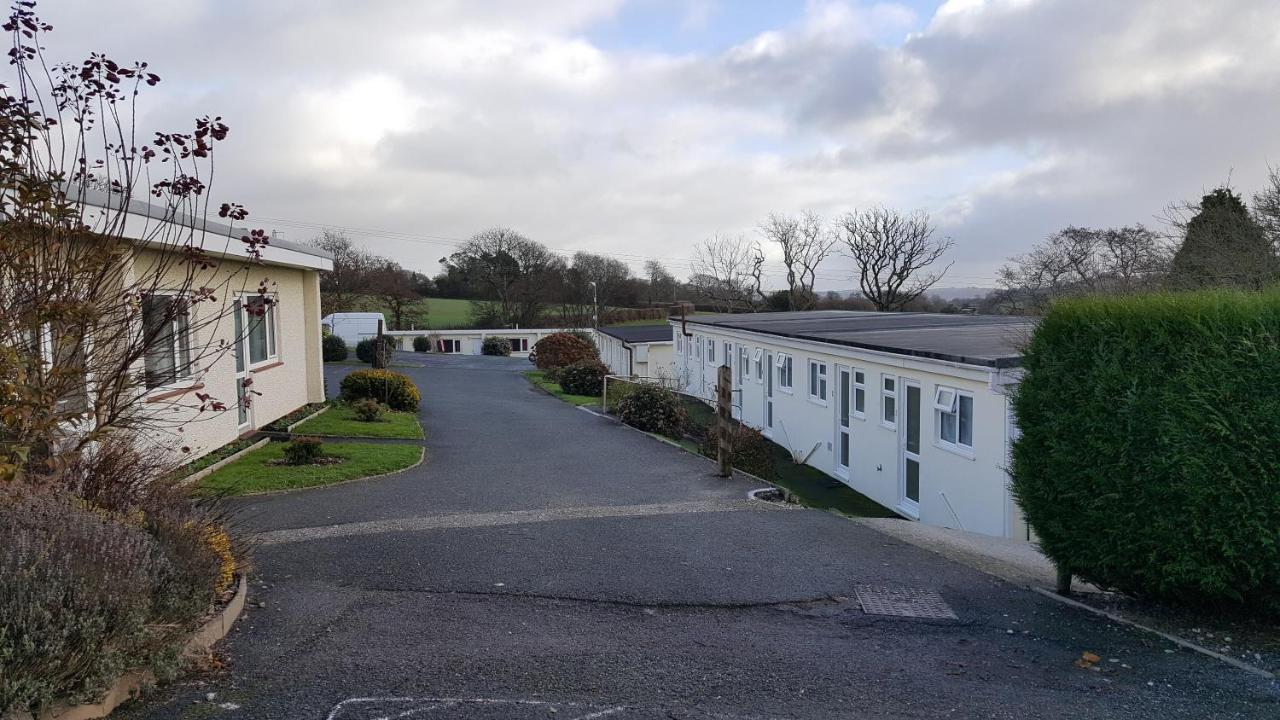 The Cardinals Hatt Ltd Motel Saltash Ngoại thất bức ảnh